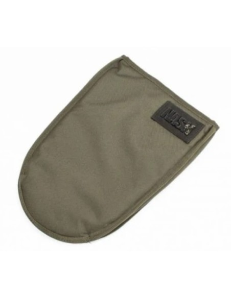 Nash scales pouch