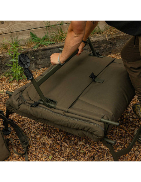 Avid carp revolve X system 8 patas