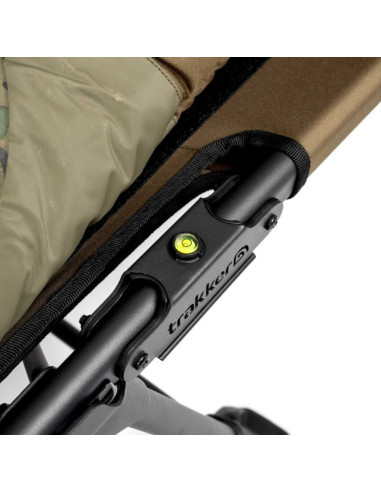 Trakker RLX 6 camo bed system
