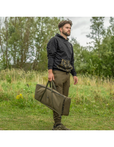 Avid carp extremity pod