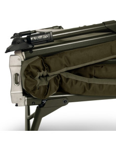 Avid carp benchmark ultra X bed 8 patas 2