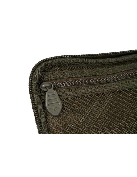 Fox voyager medium accesory bag