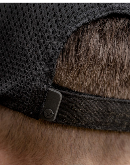 Korda logo patch cap trucker dark kamo