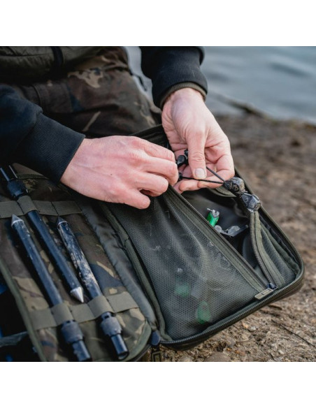 Nash subterfuge buzz bar pouch medium 32cm