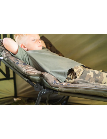 Nash indulgence 4 leg junior sleep system camo