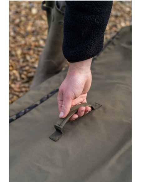 Avid carp RVS bedchair bag wide