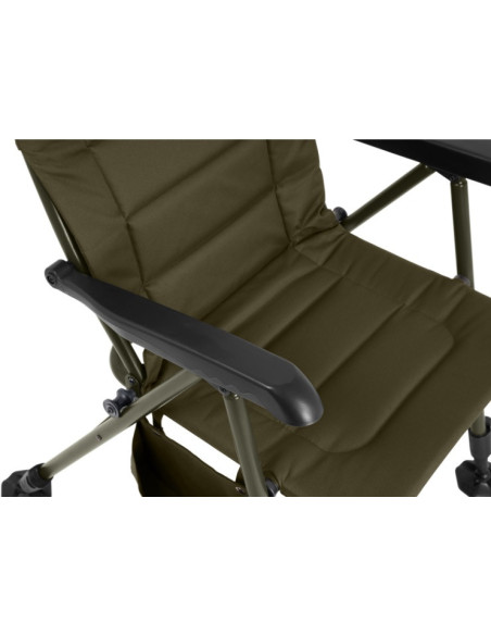 Avid carp revolve x armchair