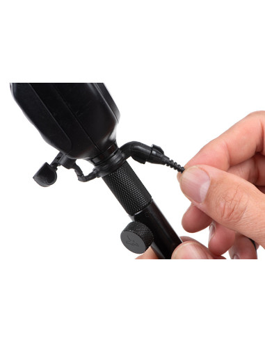 Fox black label dumpy halo bobbins green