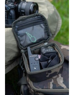 Korda compact 100 tackle pouch dark kamo 2