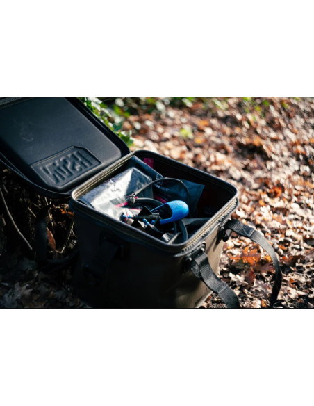 Nash subterfuge waterbox carryall small 24L