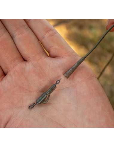 Avid carp outline fused lead qc clips 5unds