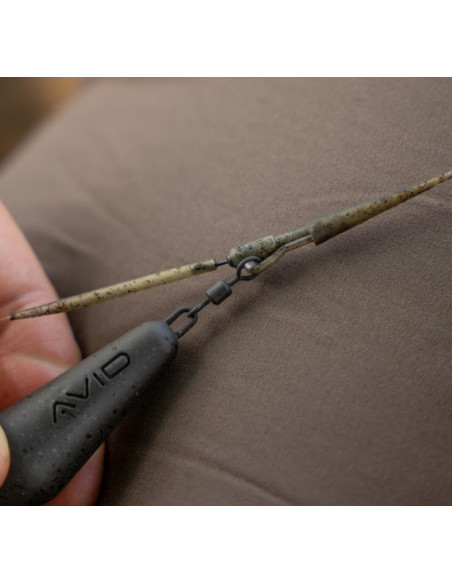 Avid carp outline fused lead qc clips 5unds