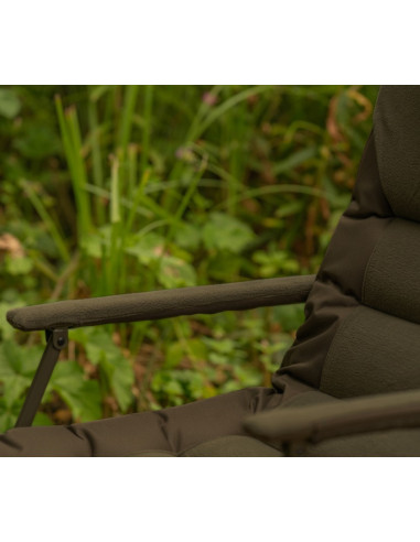 Avid carp benchmark leveltech hi-back recliner chair