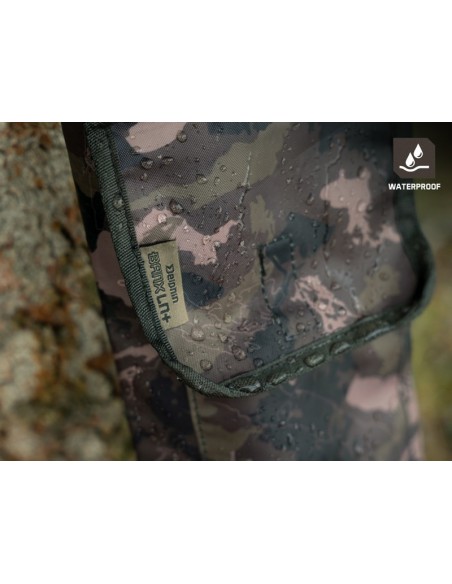 Delphin waterproof landing net case camo